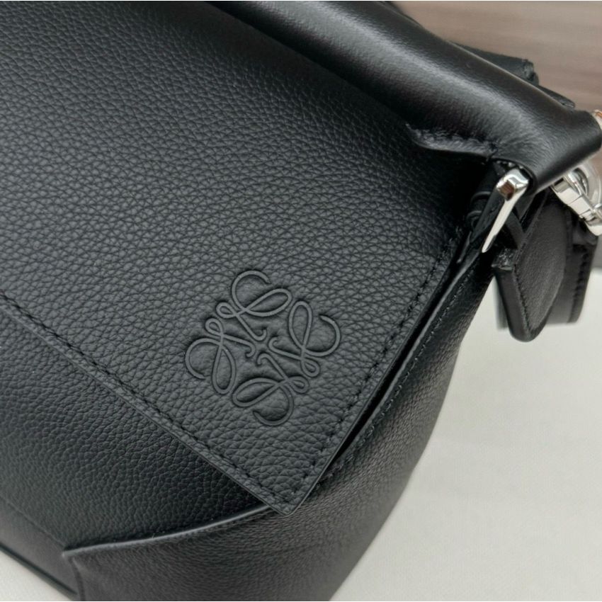 L0ew* Large Puzzle bag in Grained calfskin