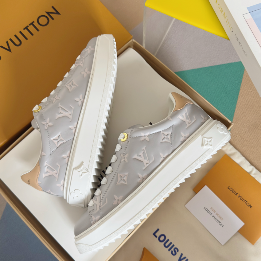 LV Time Out sneaker,  Size 35-41