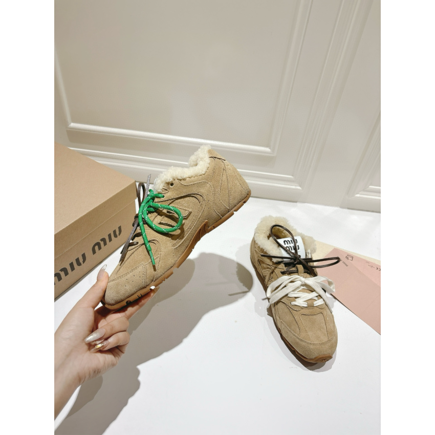 New Balance X Miu Miu Sneaker