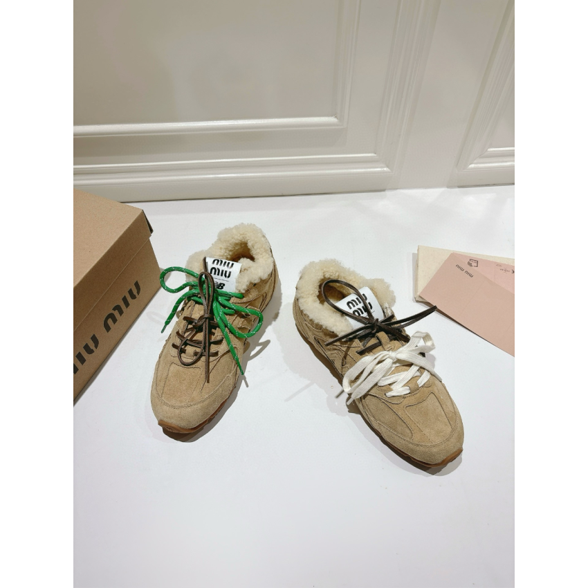 New Balance X Miu Miu Sneaker