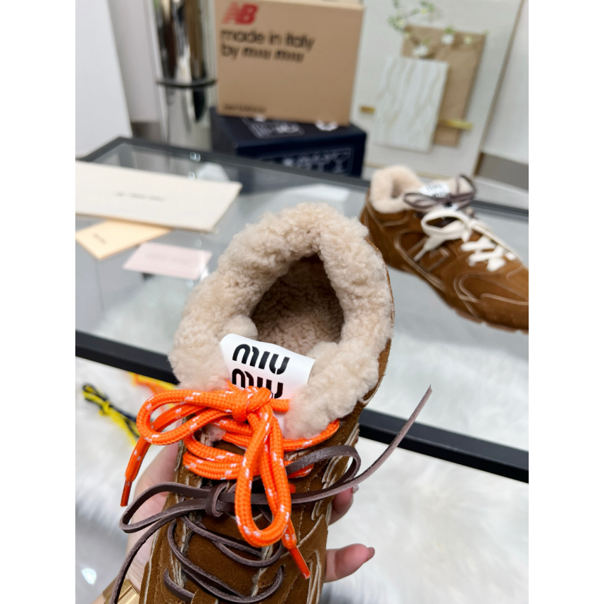 New Balance X Miu Miu Sneaker