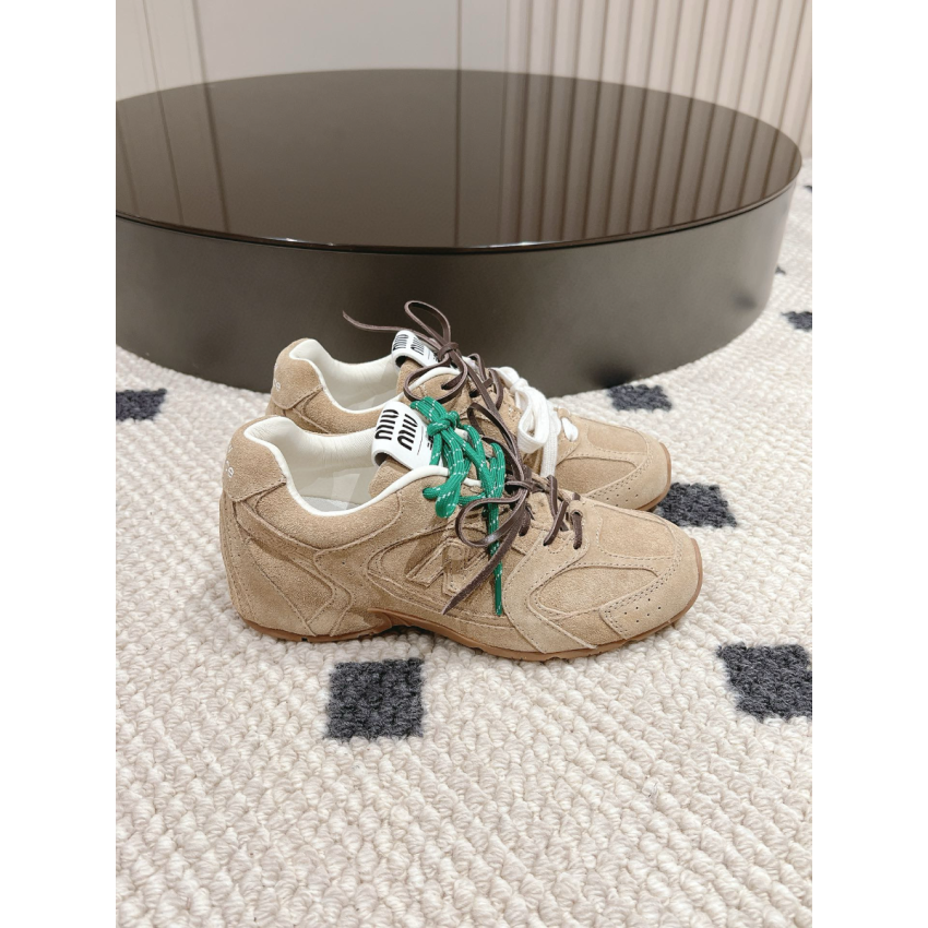 New Balance X Miu Miu Sneaker