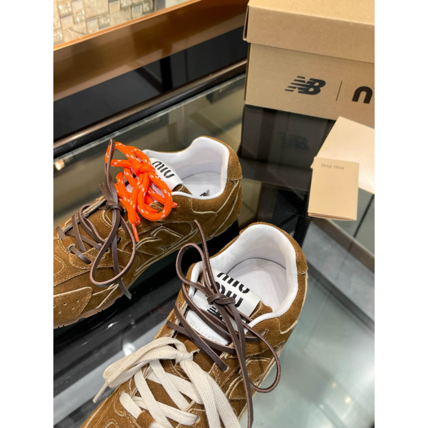 New Balance X Miu Miu Sneaker