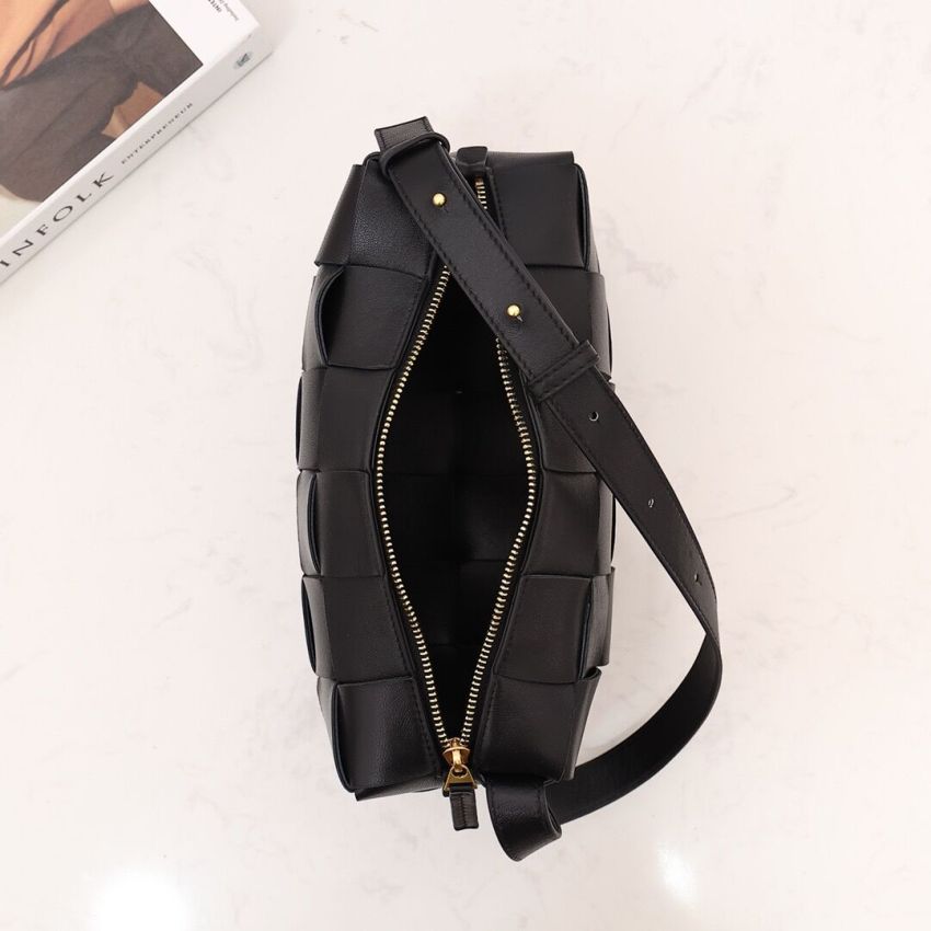 B0tt*ga Ven*ta Brick Cassette Shoulder Bag
