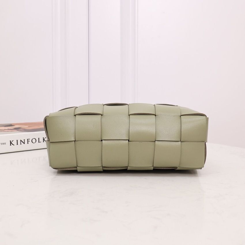 B0tt*ga Ven*ta Brick Cassette Shoulder Bag