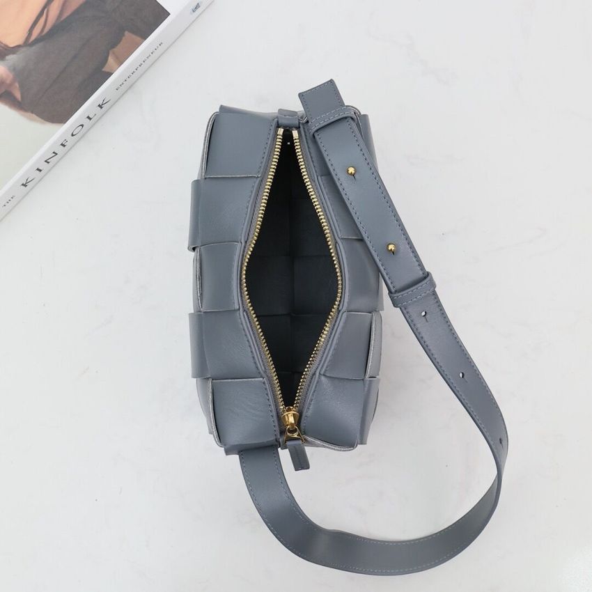 B0tt*ga Ven*ta Small Brick Cassette Shoulder Bag