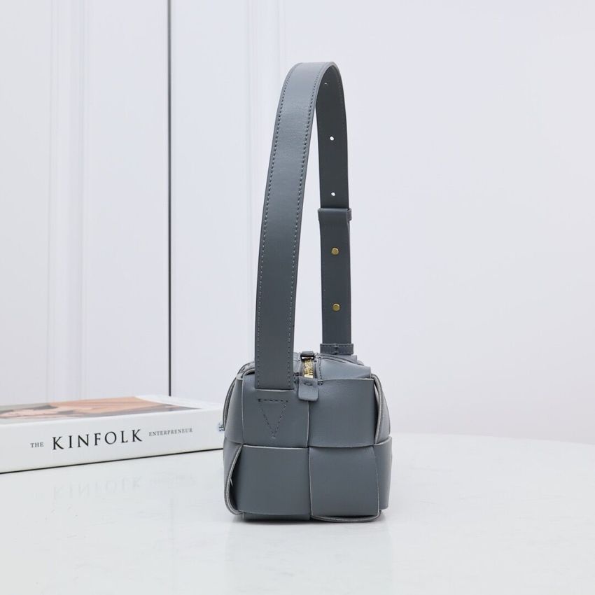 B0tt*ga Ven*ta Small Brick Cassette Shoulder Bag