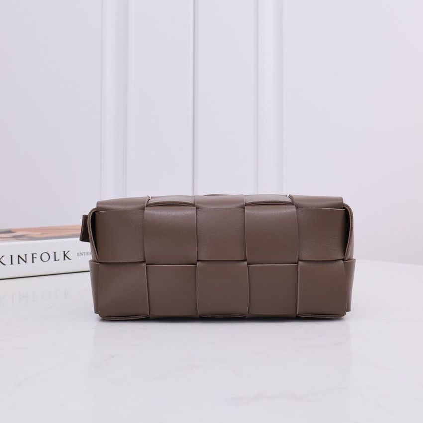 B0tt*ga Ven*ta Small Brick Cassette Shoulder Bag