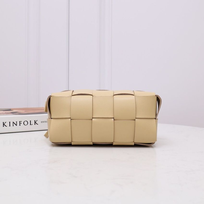 B0tt*ga Ven*ta Small Brick Cassette Shoulder Bag