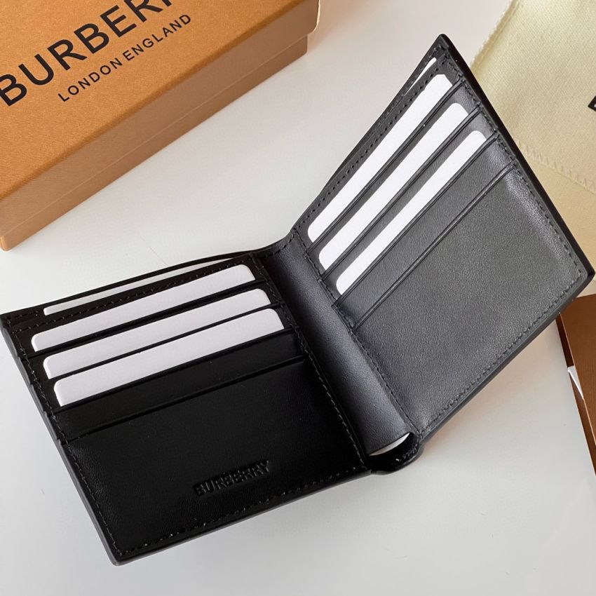 Bv*b*rry Check Bifold wallet