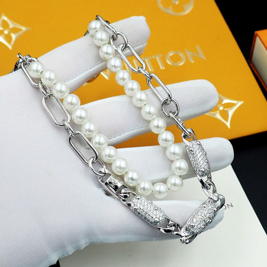 LV Chain Belt Pearls Bag Charm