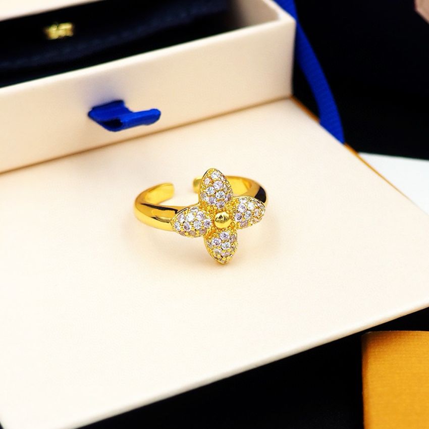 LV Ring