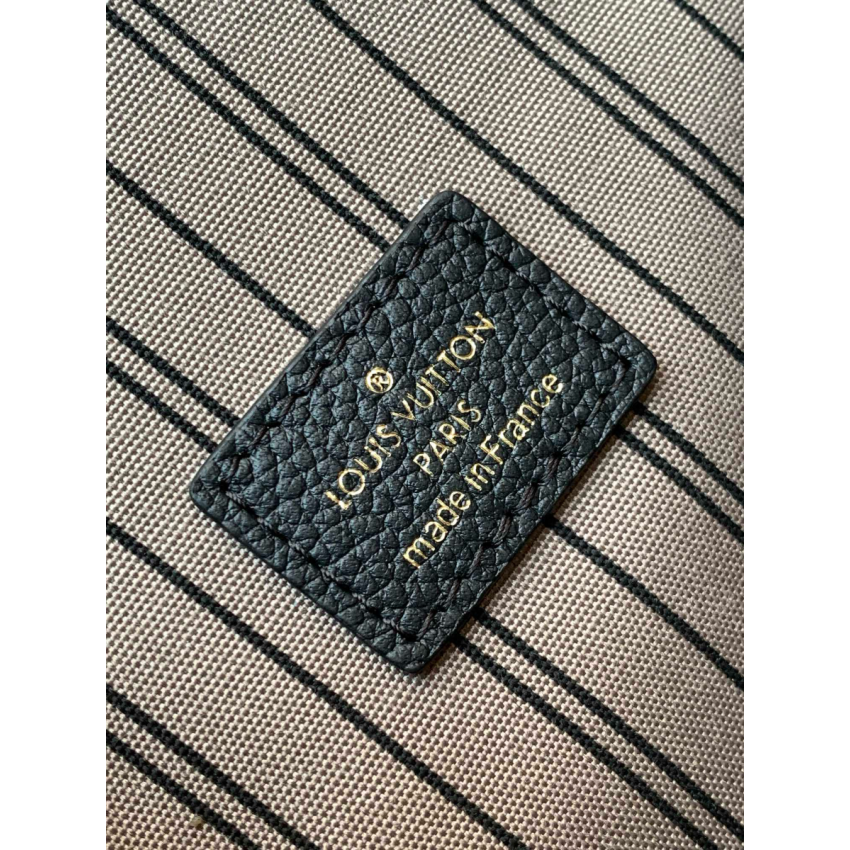 M41487 Pochette Metis