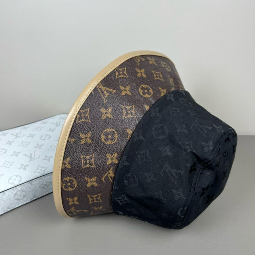 LV Bucket hat