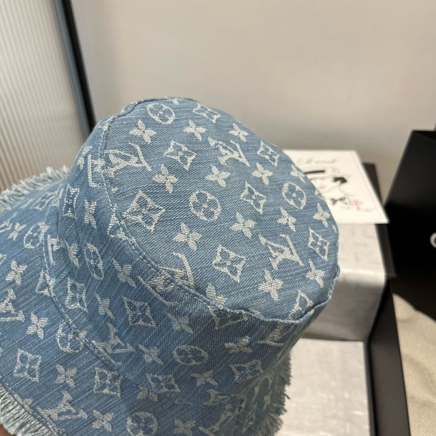 LV Bucket hat