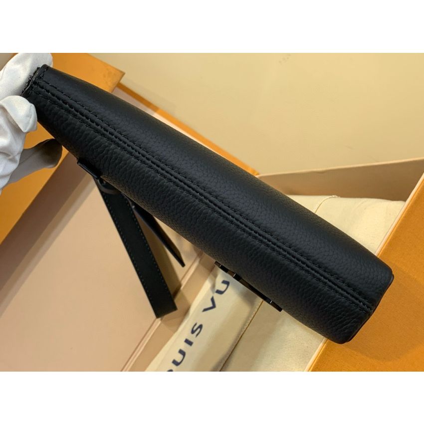 M69837 Takeoff Pouch