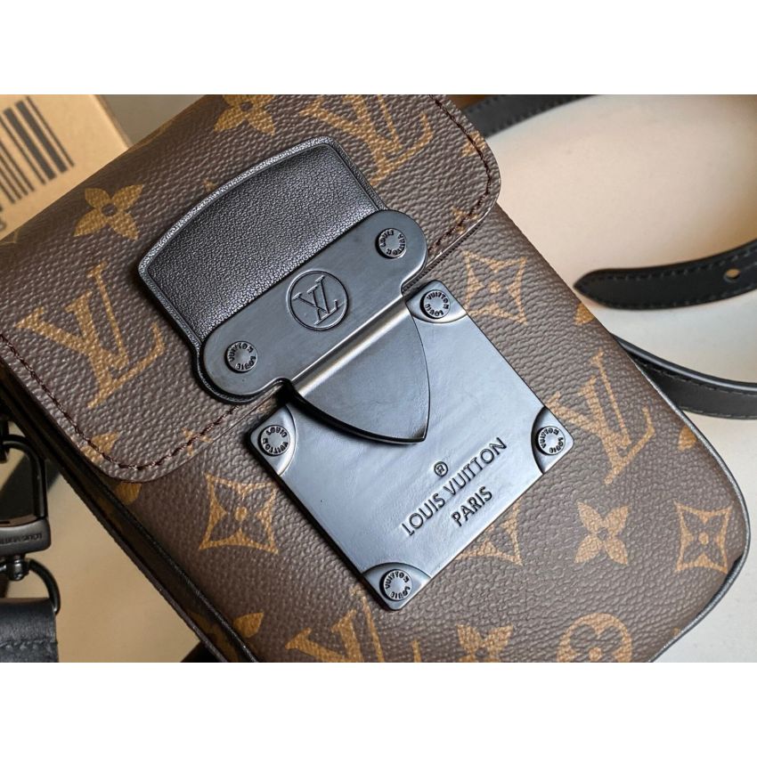 M81522 S-Lock Vertical wearable wallet